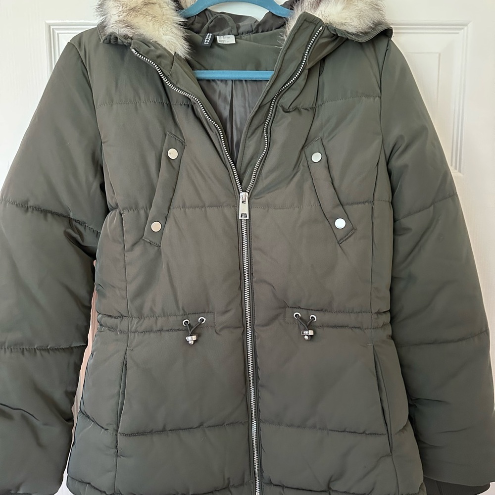 H&M Olive Green Quilted Puffer Jacket with Faux Fur Hood
